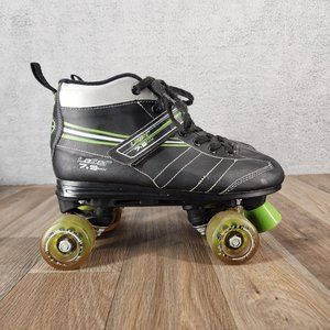 Roller Derby Laser 7.9 Men's 8 Speed Quad Skate Lace Up Hook & Loop Black Green